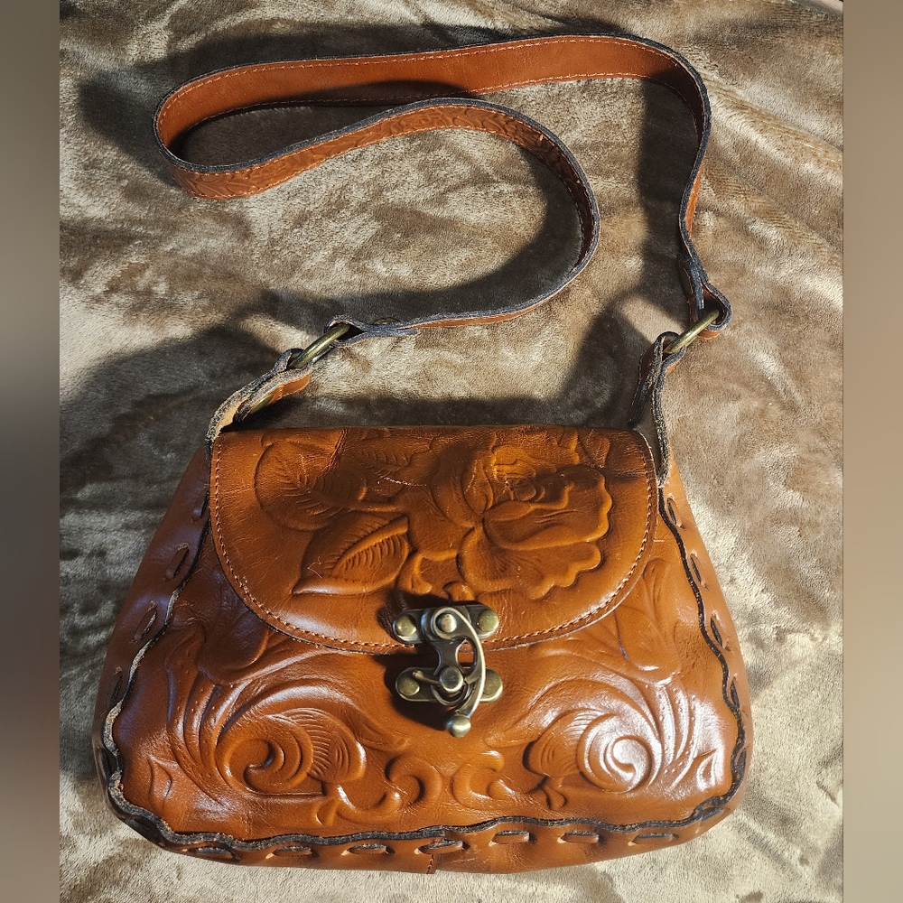 Patricia Nash Micaela baguette shoulder bag